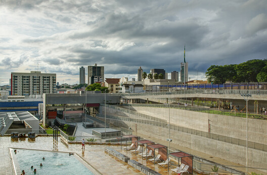 SESC Franca / SIAA + Apiacás Arquitetos - Fotografía exterior, Urbano