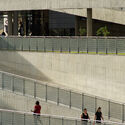 Sesc Franca/Siaa +Apiacásarquitetos - Fotos exteriores, escaleras, carrera, concreto