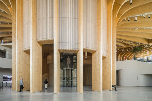 World of Volvo Experience Center / Henning Larsen - Interior Photography, Column