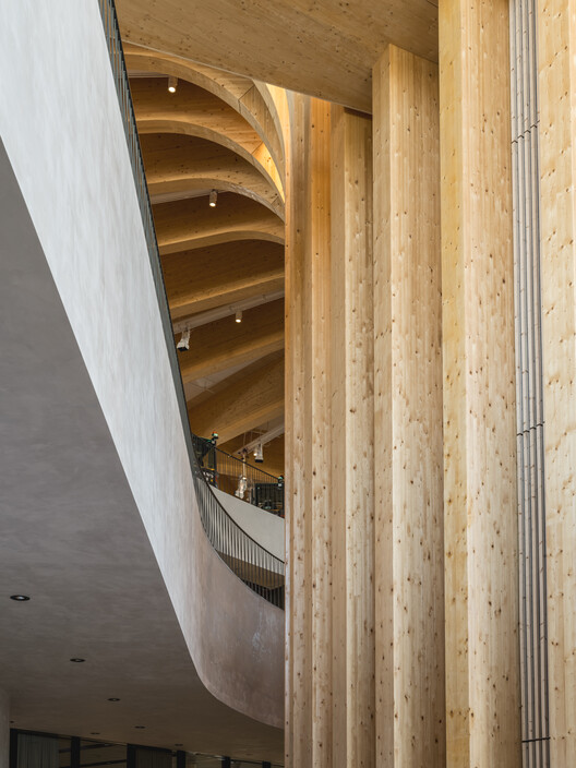 World of Volvo Experience Center / Henning Larsen - Image 25 of 40