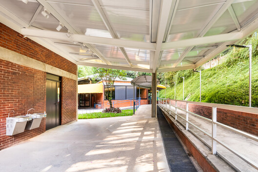 Rehabilitación del Colegio Santa María / Carvalho Terra Arquitetos Rehabilitación del Colegio Santa María / Carvalho Terra Arquitetos - Imagen 8 de 33