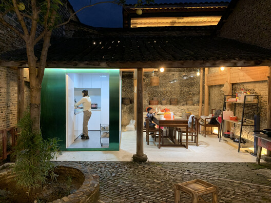Porcelain Studios Plugin Revival  / People's Architecture Office + Liu Kecheng Design Studio - Exterior Photography, Wood, Door, Concrete, Courtyard