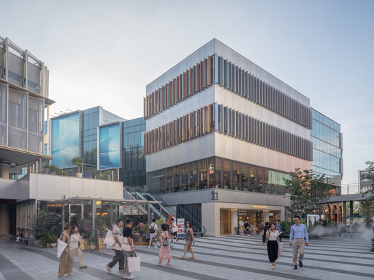 GATE M 西岸梦中心 1 栋 3 栋 / HCCH 合尘建筑 - 建筑图