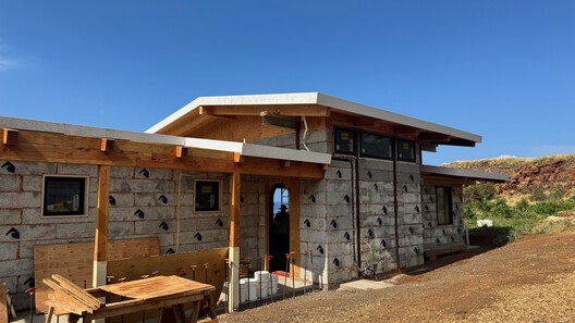 Turning Surfboard Waste into Climate-Resilient Homes in Hawaii - Image 3 of 28
