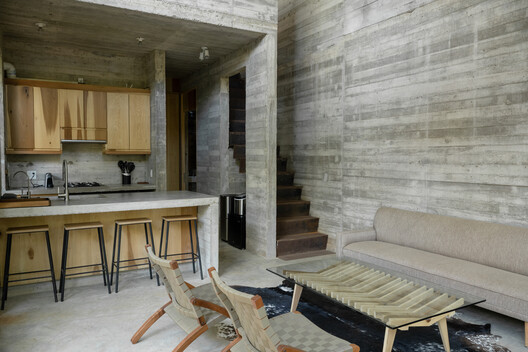 Casa Macu / Chris Luce - Fotografia de Interiores, Cozinha, Madeira, Cadeira