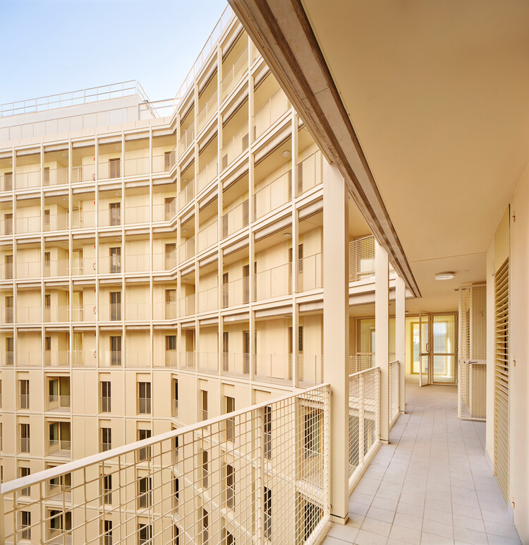 67-Unit Social Housing Building in Illa Glòries / Vivas Arquitectos + Pau Vidal - More Images