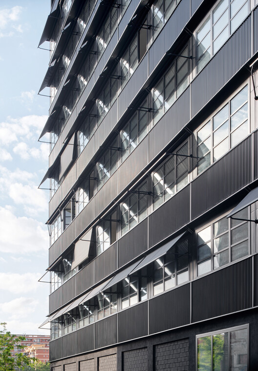 45 Viviendas Sociales Industrializadas / Vivas Arquitectos - Fotografía exterior