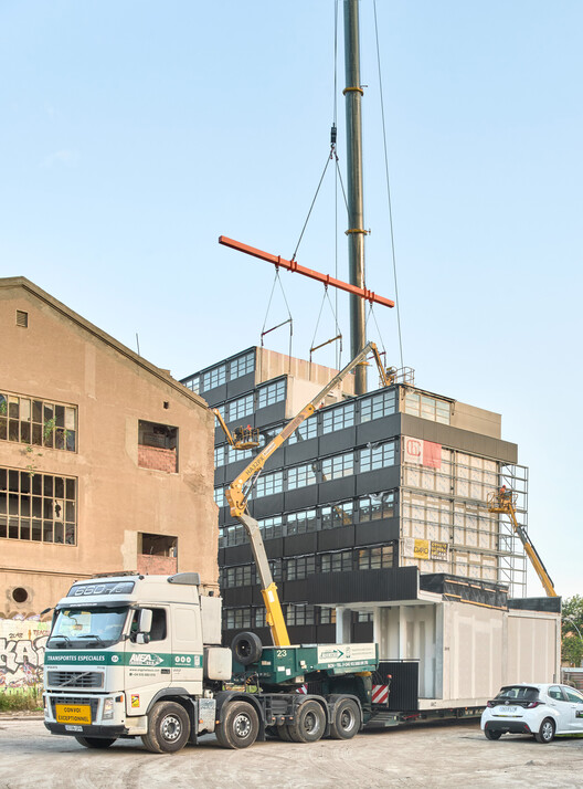 45 Viviendas Sociales Industrializadas / Vivas Arquitectos - Fotografía exterior