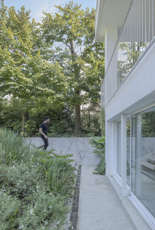 Casa Hacoaj  / BHY arquitectos - Fotografía exterior, Concreto, Jardín, Patio interior