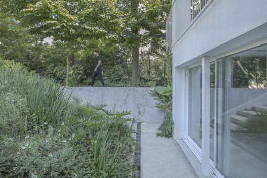 Casa Hacoaj  / BHY arquitectos - Fotografía exterior, Concreto, Jardín, Patio interior