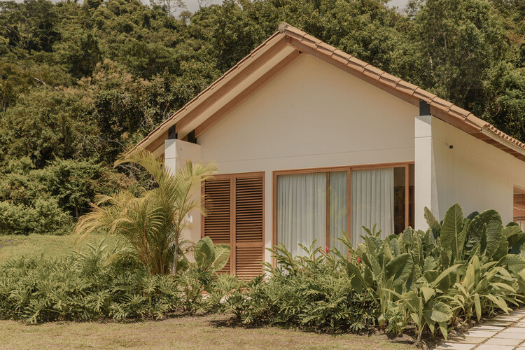Casa N / crearq. - Fotografía exterior, Madera, Puerta, Jardín