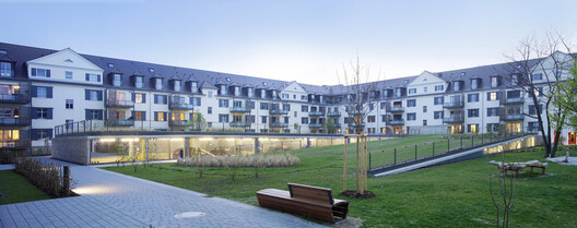 More Than Parking: 12 Projects to Reclaim Urban Space - Image 17 of 31
