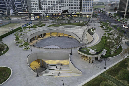 More Than Parking: 12 Projects to Reclaim Urban Space - Image 15 of 31