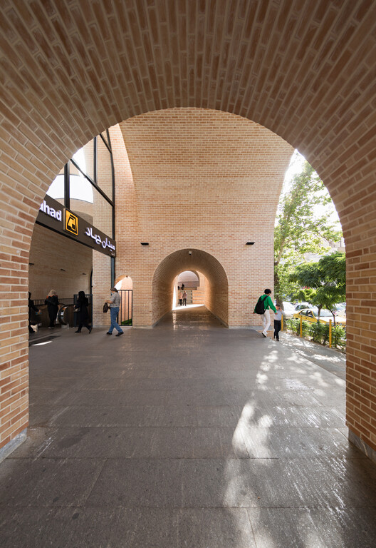 Jahad Metro Plaza / KA architecture studio (Mohammad Khavarian) - Interior Photography, Arch, Concrete, Arcade
