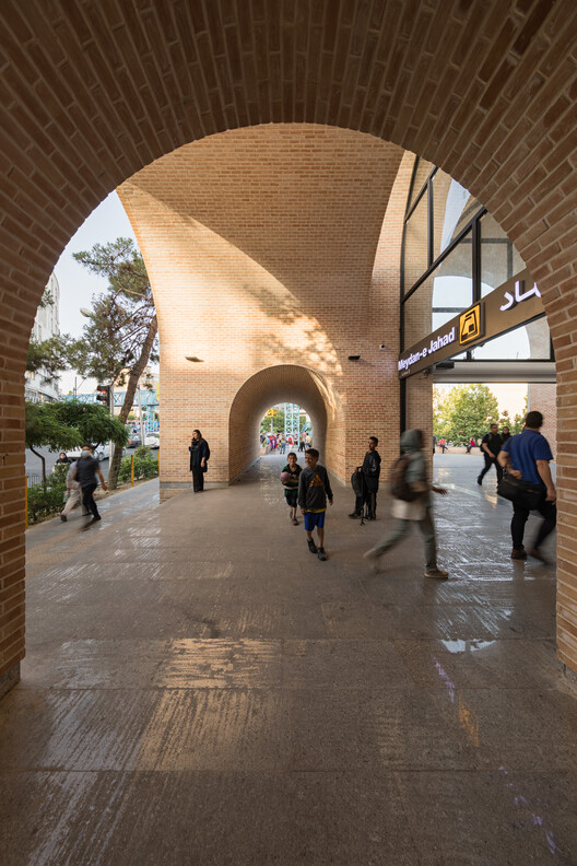 Jahad Metro Plaza / KA architecture studio (Mohammad Khavarian) - Interior Photography, Arch, Arcade