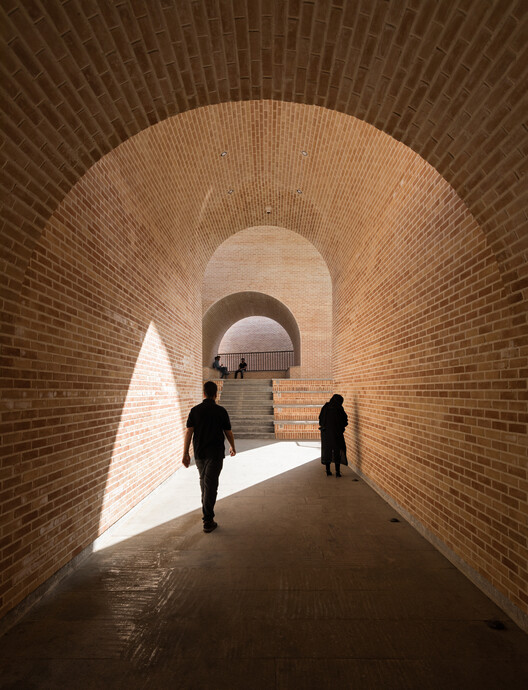 Jahad Metro Plaza / KA architecture studio (Mohammad Khavarian) - Interior Photography, Arch, Brick, Arcade
