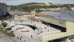Estación de Tren y Pasarela Peatonal / Estudio Herreros