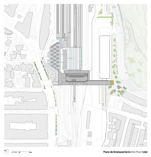 Estación de Tren y Pasarela Peatonal / Estudio Herreros - Imagen 25 de 36