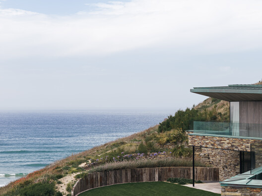 Two-Family House / Rundell Associates - Image 7 of 21