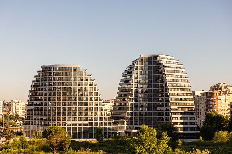 Lake Views / JA Joubert Architecture - Residential Architecture