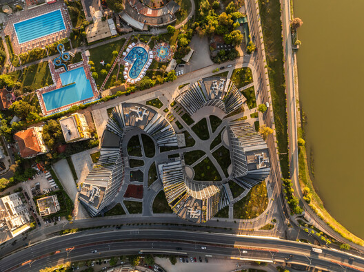 Lake Views / JA Joubert Architecture Lake Views / JA Joubert Architecture - Image 2 of 18