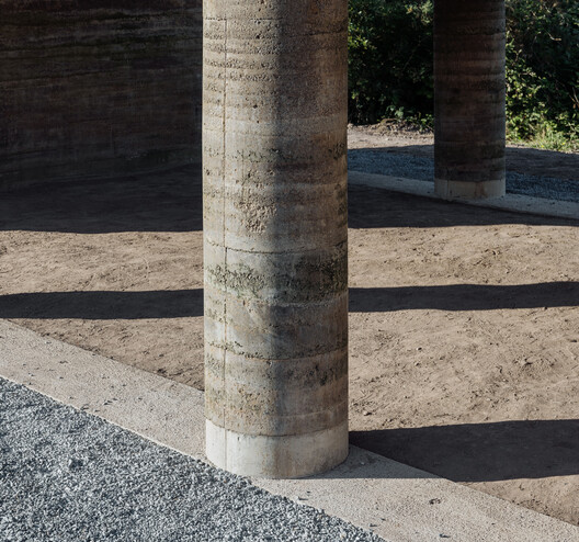 den talamh Meeting Point / Fuinneamh Workshop Architects - Image 10 of 25
