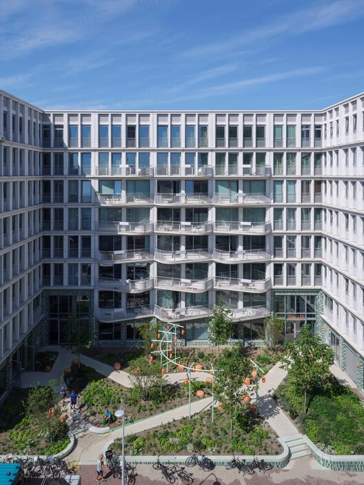The August Social Housing / Team V Architecture - Exterior Photography