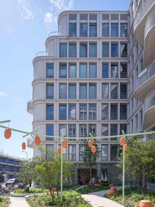 The August Social Housing / Team V Architecture - Exterior Photography