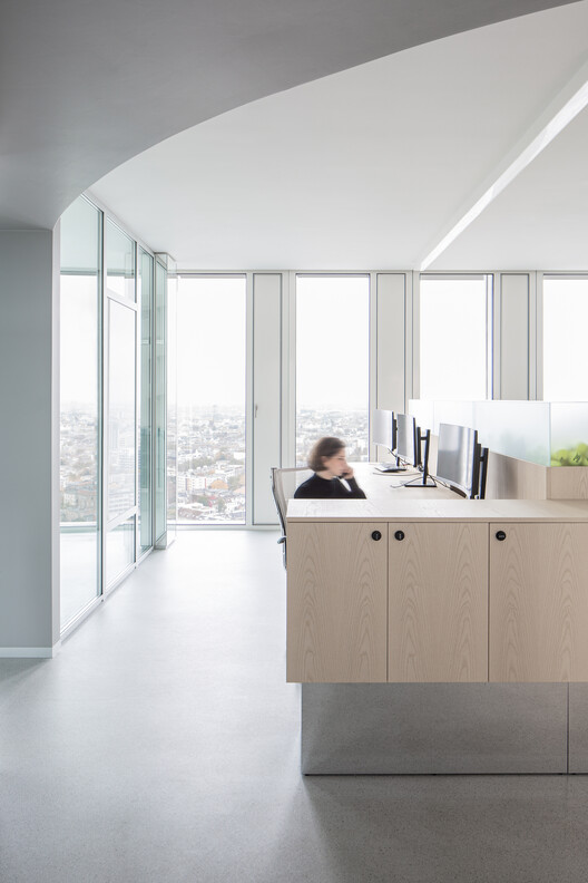 Signa Sports United High-Rise Tower / Allen Kaufmann Architekten - Interior Photography, Kitchen, Chair