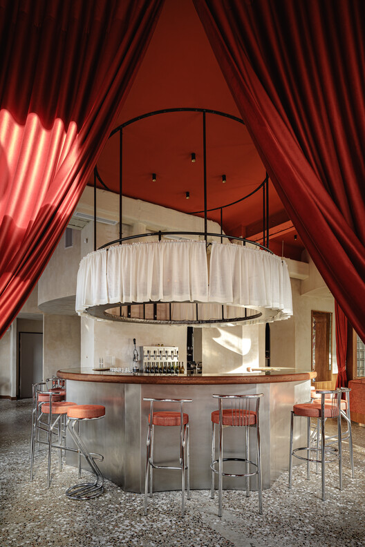 Barbara Bar and Restaurant / 89 stopni - Interior Photography, Kitchen, Lighting, Chair