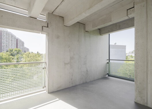 Lion-Feuchtwanger-Strasse Housing Residential Blocks / FAR frohn&rojas - Image 9 of 31