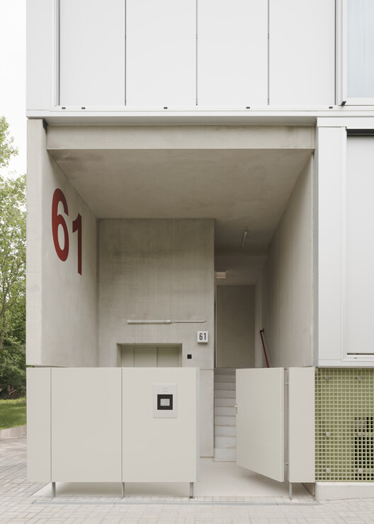 Lion-Feuchtwanger-Strasse Housing Residential Blocks / FAR frohn&rojas - Image 12 of 31