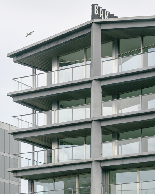 Nautical Residential Beacon / Civic Architects Nautical Residential Beacon / Civic Architects - Exterior Photography, Glass, Balcony