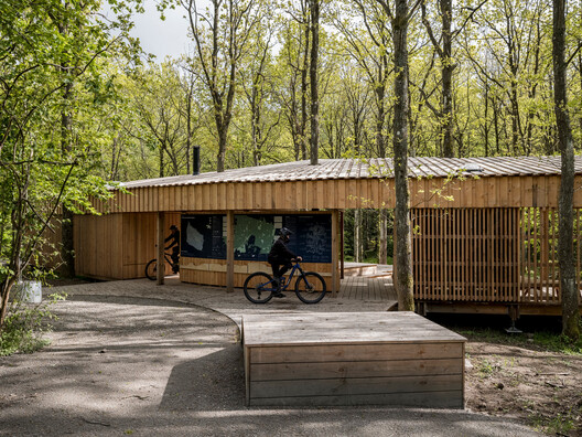 Trailcenter Rytterknægten / Matters architects - Exterior Photography, Wood, Forest