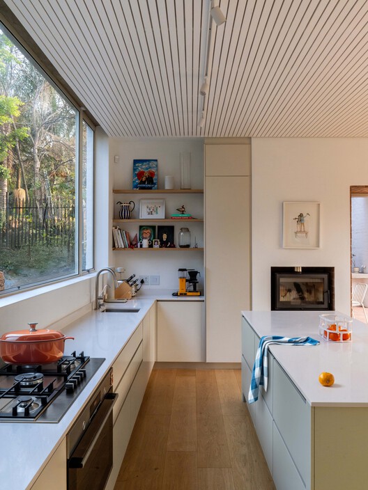 Two Sides House / MiMo Architects - Interior Photography, Kitchen, Countertop, Wood, Lighting