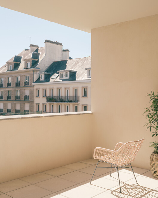 19 Collective Housing Units / Atelier 56S - Interior Photography, Balcony
