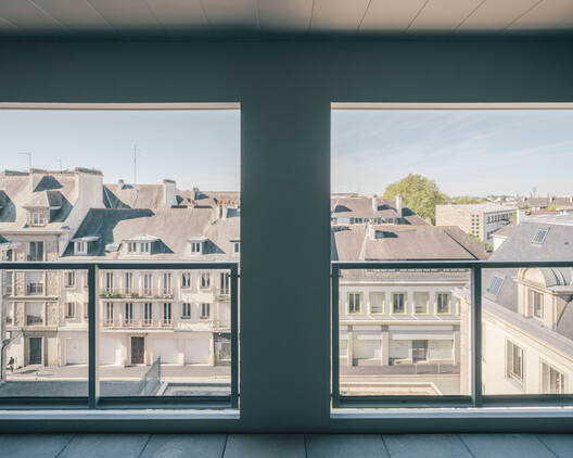 19 Collective Housing Units / Atelier 56S - Interior Photography, Glass