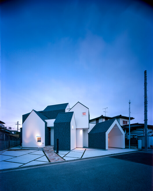 House in Inagawa-cho / FujiwaraMuro Architects - Image 18 of 27
