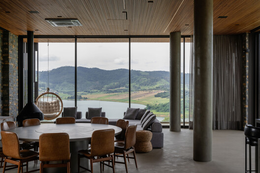 Morada dos Jacarandás  / Studio Miravan - Fotografia de Interiores, Sala de Jantar