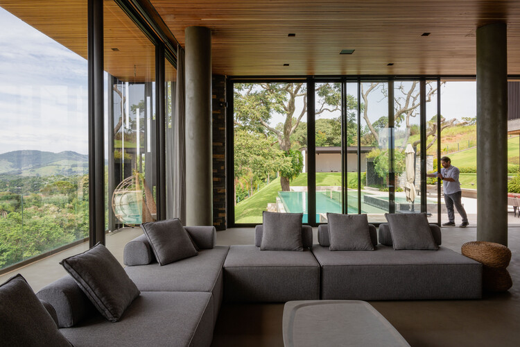 Morada dos Jacarandás  / Studio Miravan - Fotografia de Interiores, Sala de Estar, Cadeira