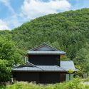 Living in Harmony with the Changing Seasons / Architrip Inc. - Houses
