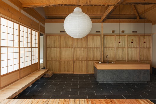 Living in Harmony with the Changing Seasons / Architrip Inc. - Interior Photography, Wood