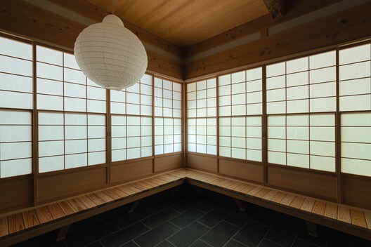 Living in Harmony with the Changing Seasons / Architrip Inc. - Interior Photography, Wood, Lighting, Glass