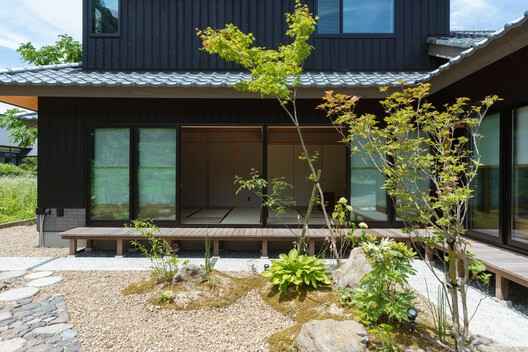 Living in Harmony with the Changing Seasons / Architrip Inc. - Exterior Photography