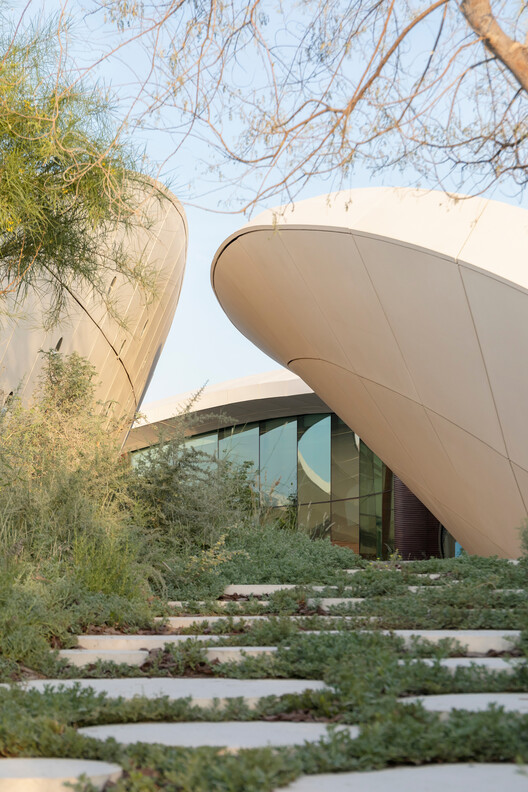 Ghaf Woods Experience Center / AOE + STUDIOI - Image 7 of 24