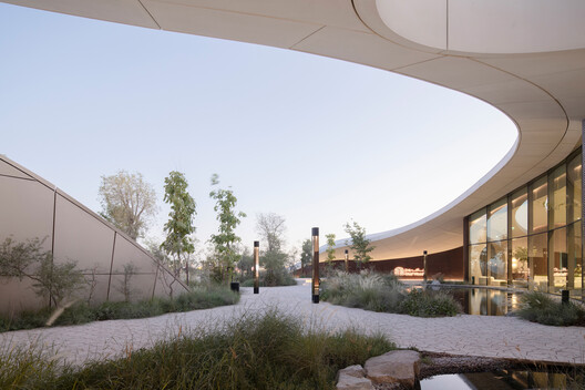Ghaf Woods Experience Center / AOE + STUDIOI - Image 18 of 24