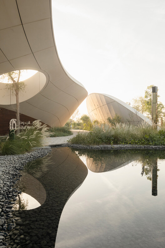 Ghaf Woods Experience Center / AOE + STUDIOI - Image 4 of 24