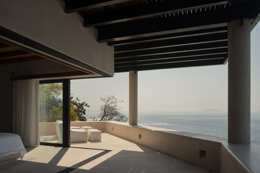 Casa Yuri / Zozaya Arquitectos - Fotografia de Interiores, Concreto, Balcão, Pilar