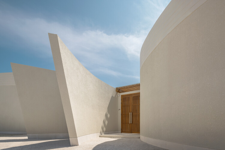 Centara Grand Lagoon Maldivas / IF (campo integrado) - Fotografía externa