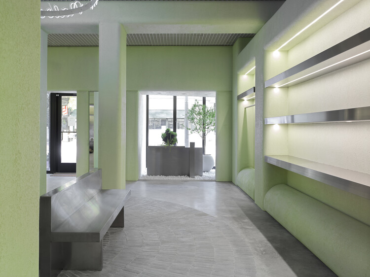 Malbon Miami / 22RE - Interior Photography, Glass, Column